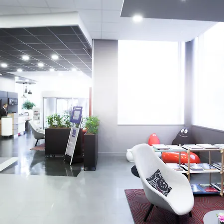 Novotel 17 Hotel
