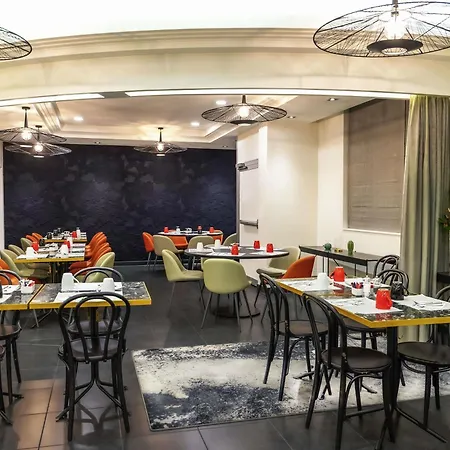 Novotel 17 Hotel