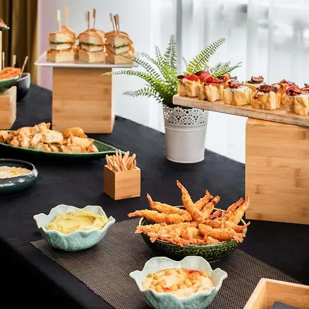 Novotel 17 Hotel