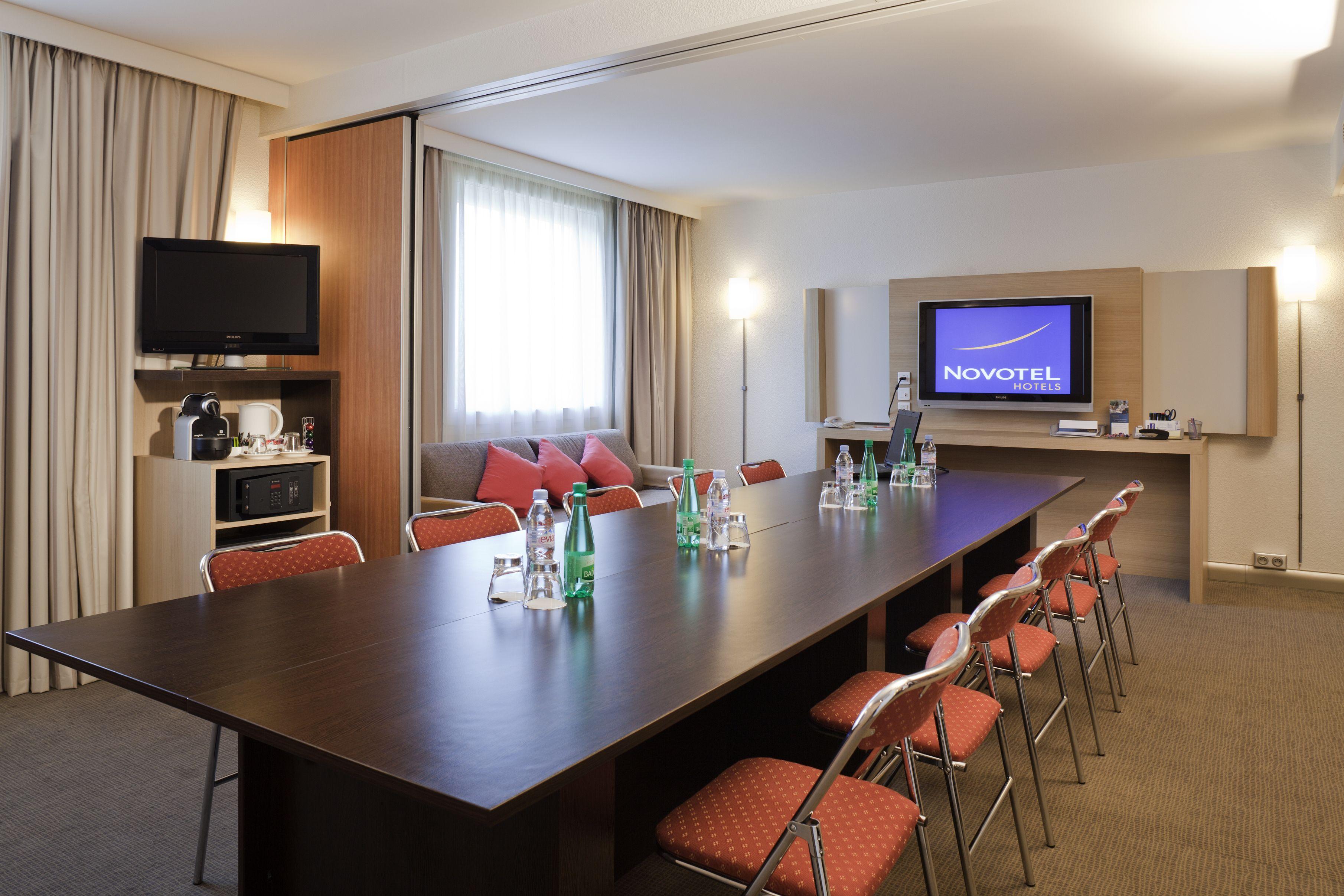 Novotel 17 Hotel 4*
