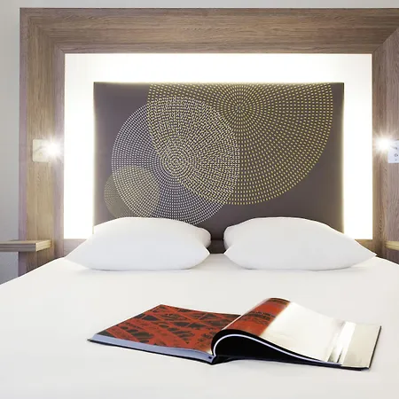 Novotel 17 Hotel 4*